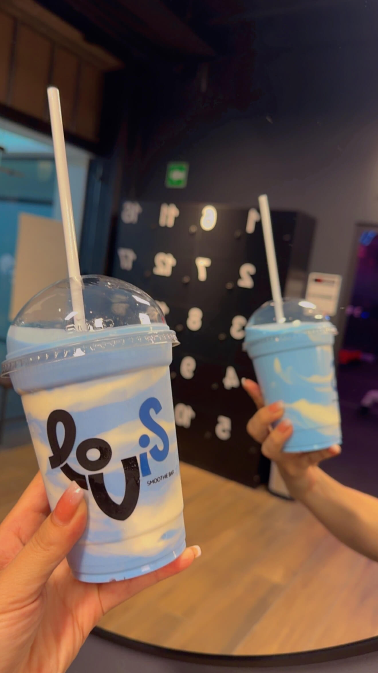 Dos smoothies recién preparados de Lovis Bar